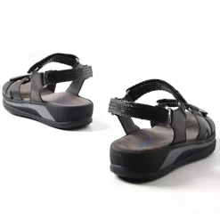 Acula Sandals