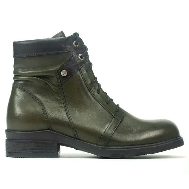 Center Boot