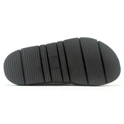 Circle Buckle Lowform Sandal