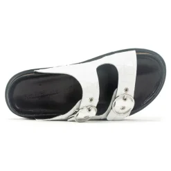 Circle Buckle Lowform Sandal