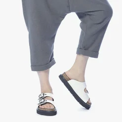 Circle Buckle Lowform Sandal
