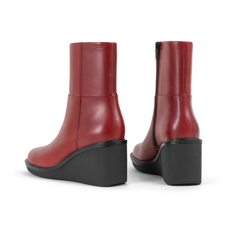 Deena Boot