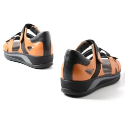 Desh Sandal