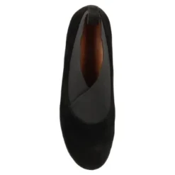 Hashree Leather Round Toe Bootie