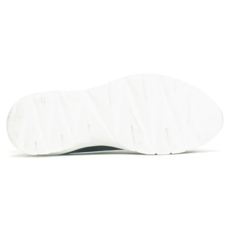 Intrepid Sneaker (18017)