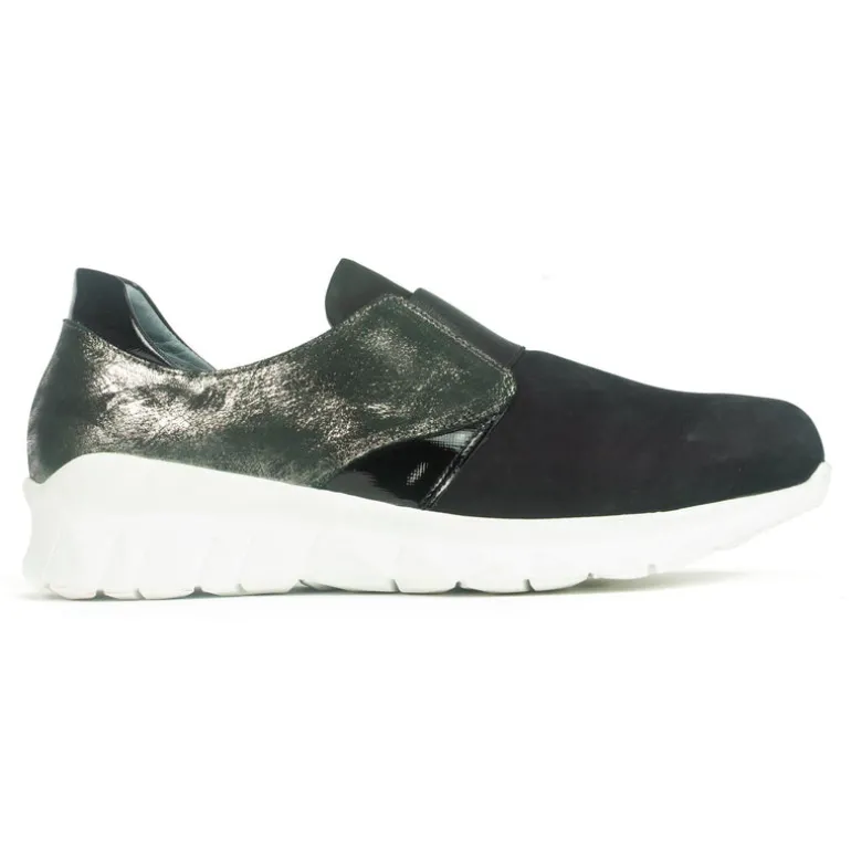 Intrepid Sneaker (18017)