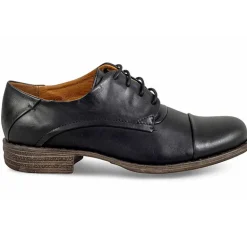 Letty Oxford
