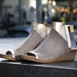 Oz Gladiator Sandal (5041)