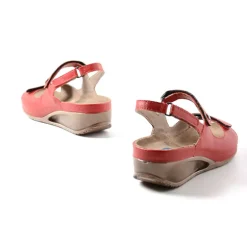 Pica Sandals