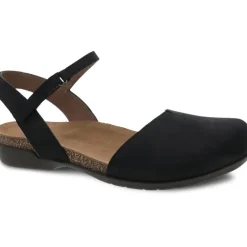 Rowan Closed Toe Sandal