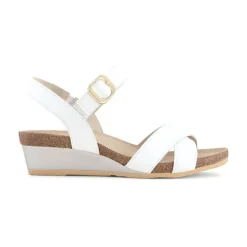 Throne Kitten Wedge (104121)