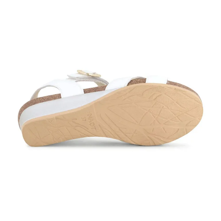 Throne Kitten Wedge (104121)