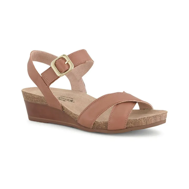 Throne Kitten Wedge (104121)