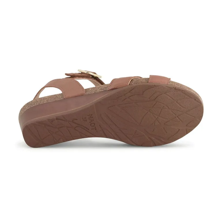 Throne Kitten Wedge (104121)
