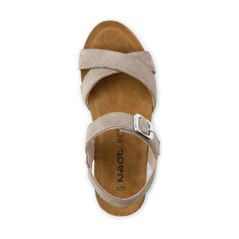 Throne Kitten Wedge (104121)