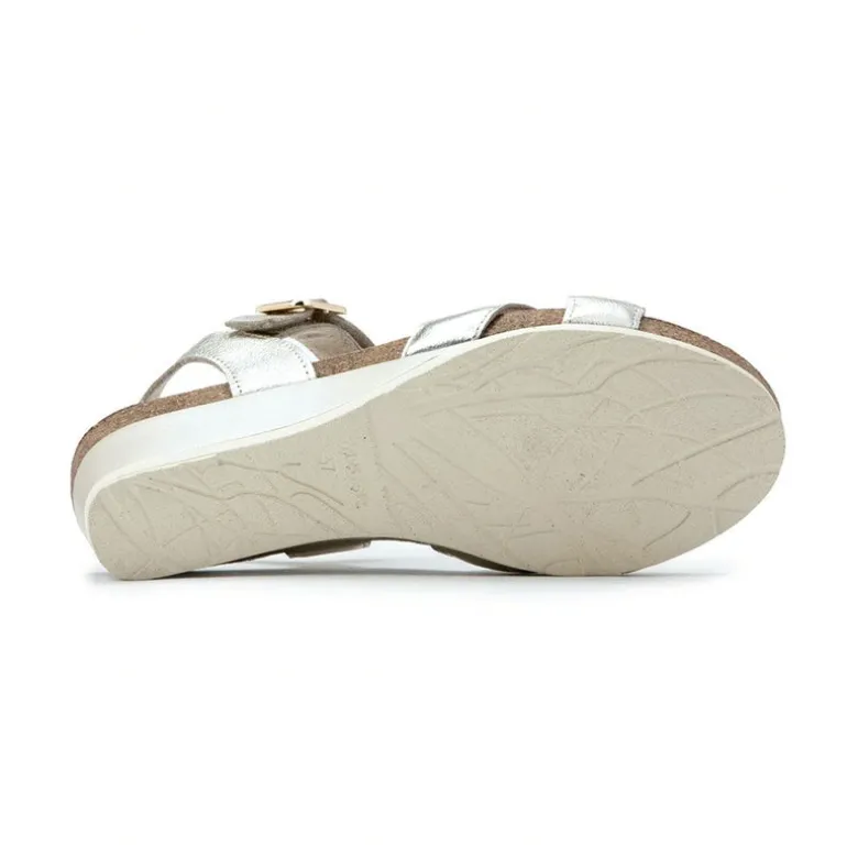Throne Kitten Wedge (104121)