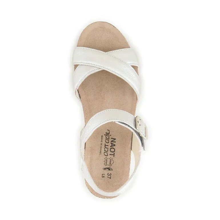 Throne Kitten Wedge (104121)